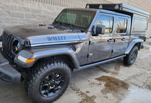 Load image into Gallery viewer, Jeep Gladiator (2020+) Camper
