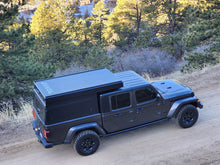 Load image into Gallery viewer, Jeep Gladiator (2020+) Camper
